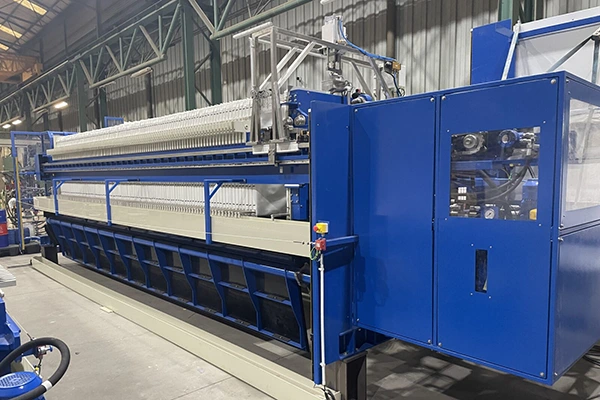 نقش فیلتر پرس در تولید کنسانتره و جداسازی جامد از مایع